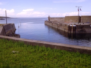 The narrow entrance to Whitehills with the sharp left turn into the harbour