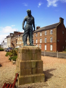 Montrose used to have a fishing industry - now no more as North Sea oil support and general import/export trade has taken its place. This is a statue near the life boat station in memory of the long gone fishermen by local artist William Lamb